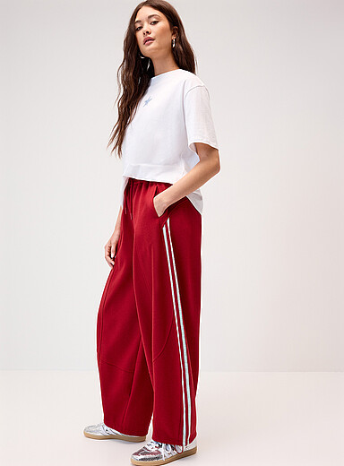 Twik Red Barrel-leg sweatpant for women