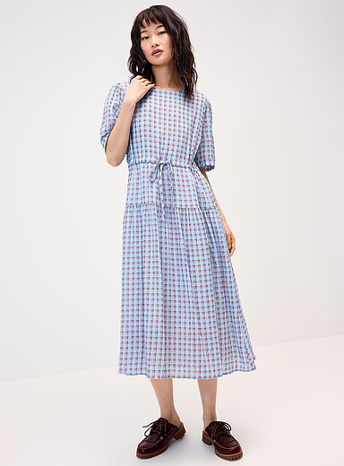 La robe maxi &eacute;tag&eacute;e carreaux