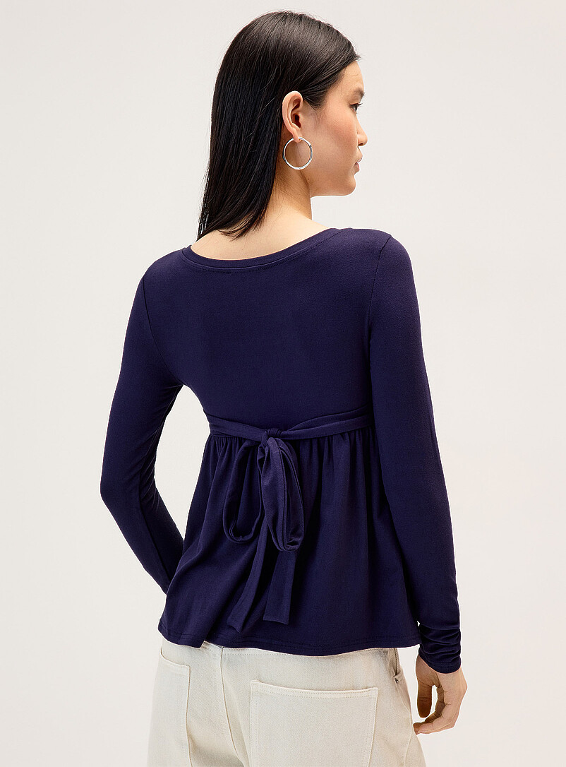 Twik White Back bow open neckline T-shirt for women