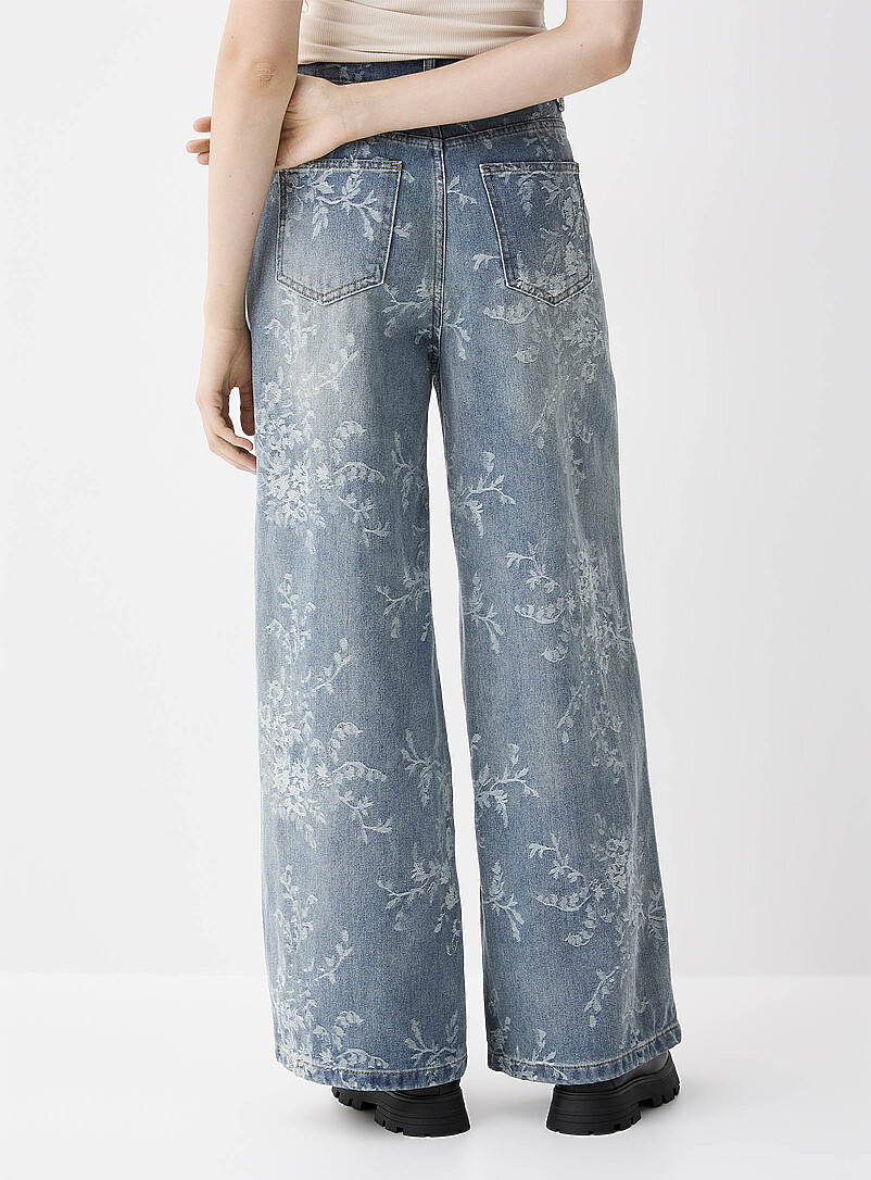 Floral tapestry wide-leg jean | Twik | High Rise | Simons