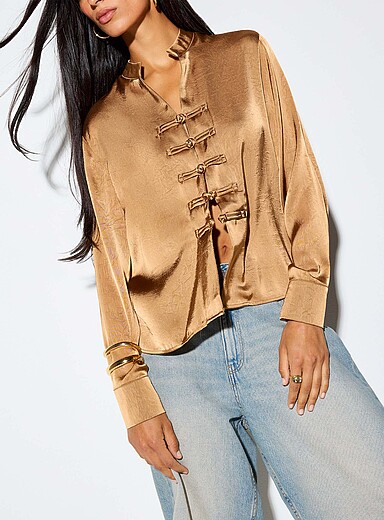 Frog toggle crinkled satin blouse