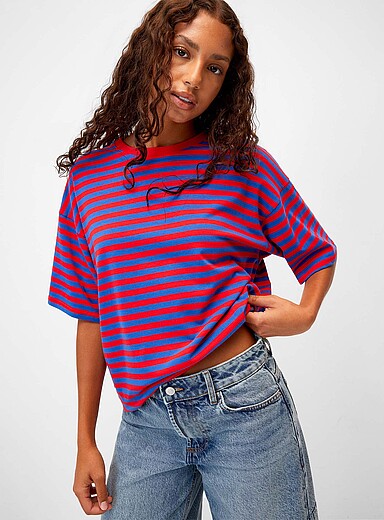 Twik: Le t-shirt ample rayures pop Rouge pour femme