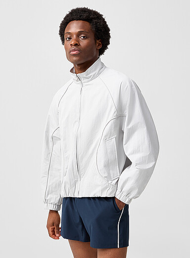 Piped crisp fabric windbreaker