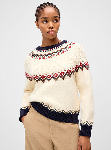 Twik: Le chandail c&acirc;bles Fair Isle Blanc &agrave; motifs pour femme