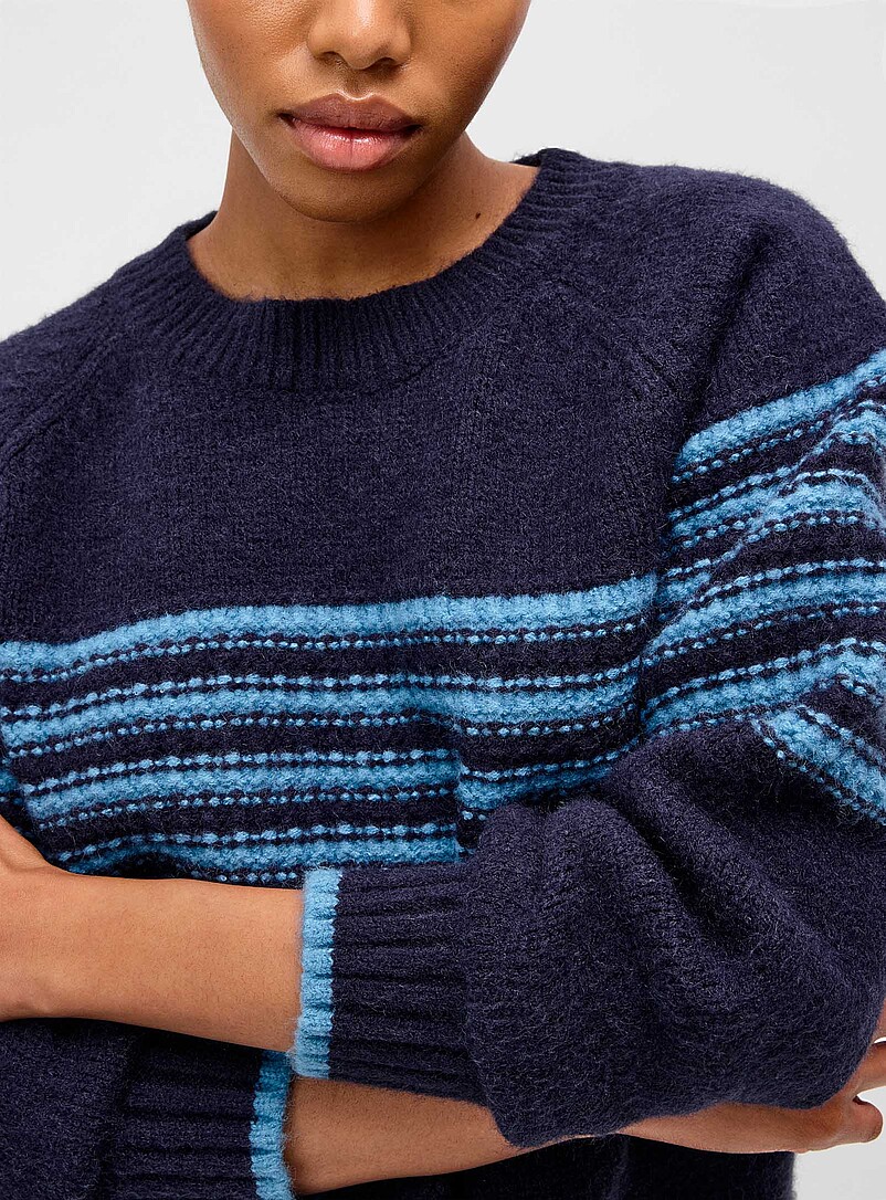 Accent stripes loose sweater | Twik | Stripes & Patterns | Simons