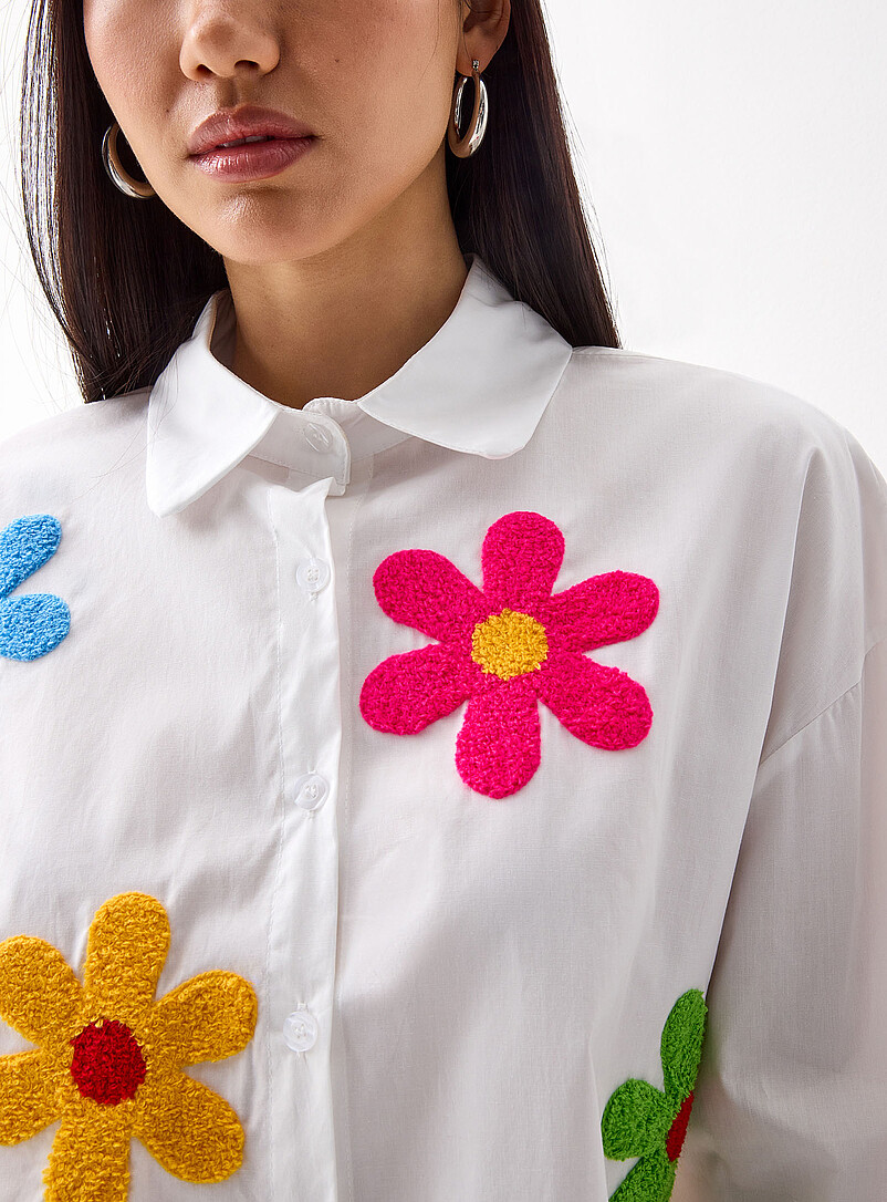 Twik Flowers High-pile fleece flowers shirt for women
