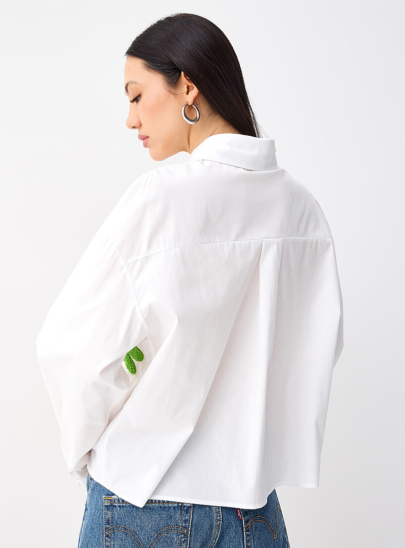 Twik Flowers High-pile fleece flowers shirt for women