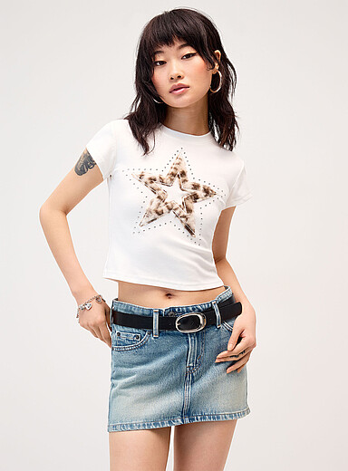 Le t-shirt ajust&eacute; &eacute;toile poilue l&eacute;opard