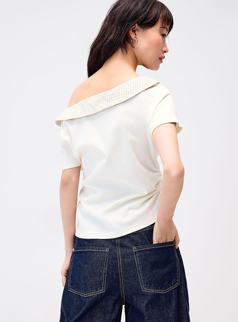 Twik: Le t-shirt effet superposition carreaux Blanc cass&eacute; pour femme