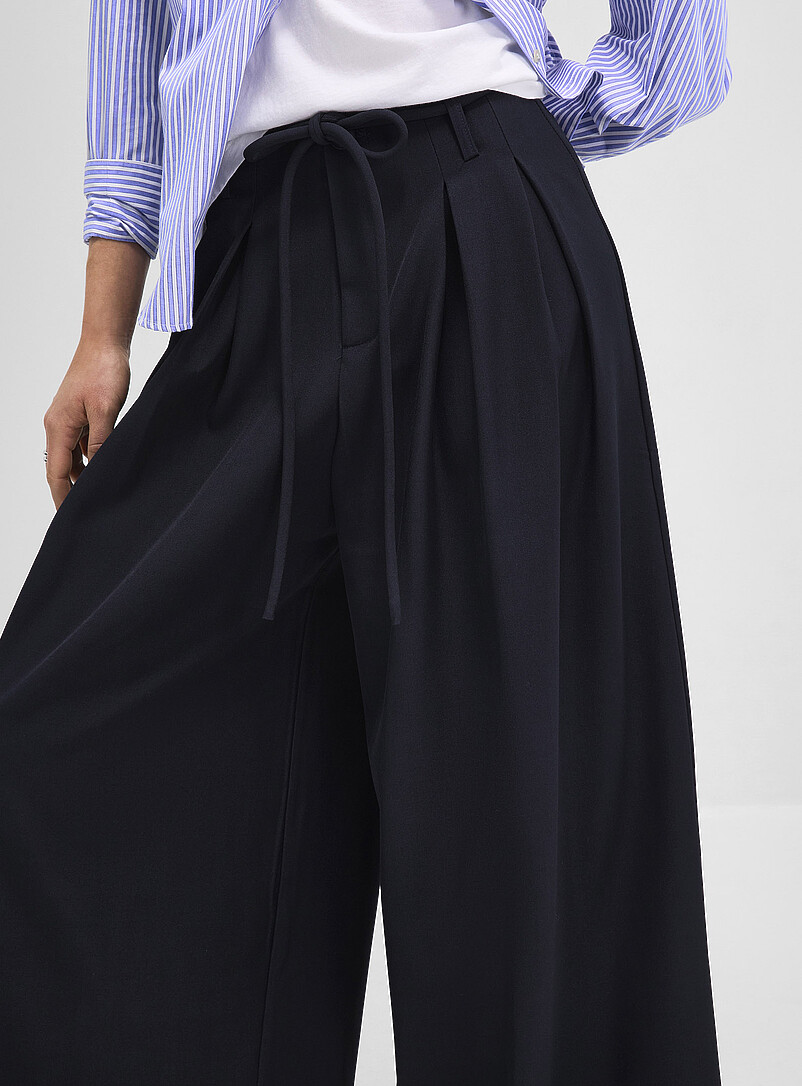Ic&ocirc;ne: Le pantalon ultralarge taille &agrave; plis Noir pour femme