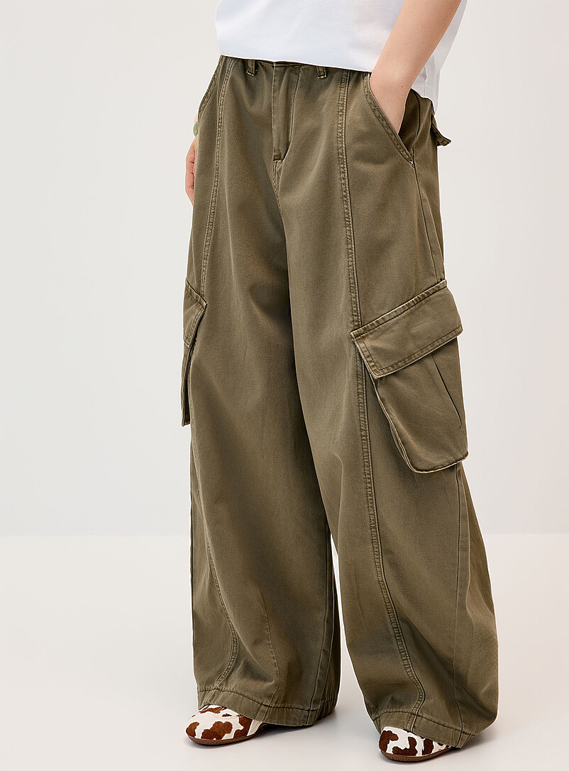 Twik Sand Cargo barrel-leg pant for women