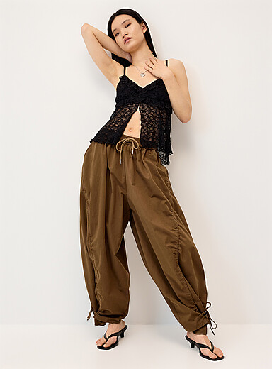 Oversized twill barrel-leg pant