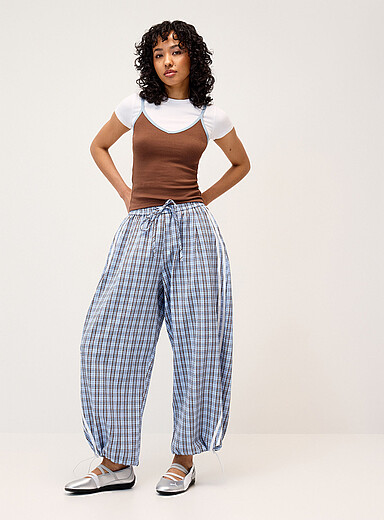 Checked seersucker barrel-leg pant