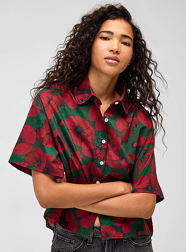 Twik: La chemise courte imprim&eacute; pop Vert &agrave; motifs pour femme