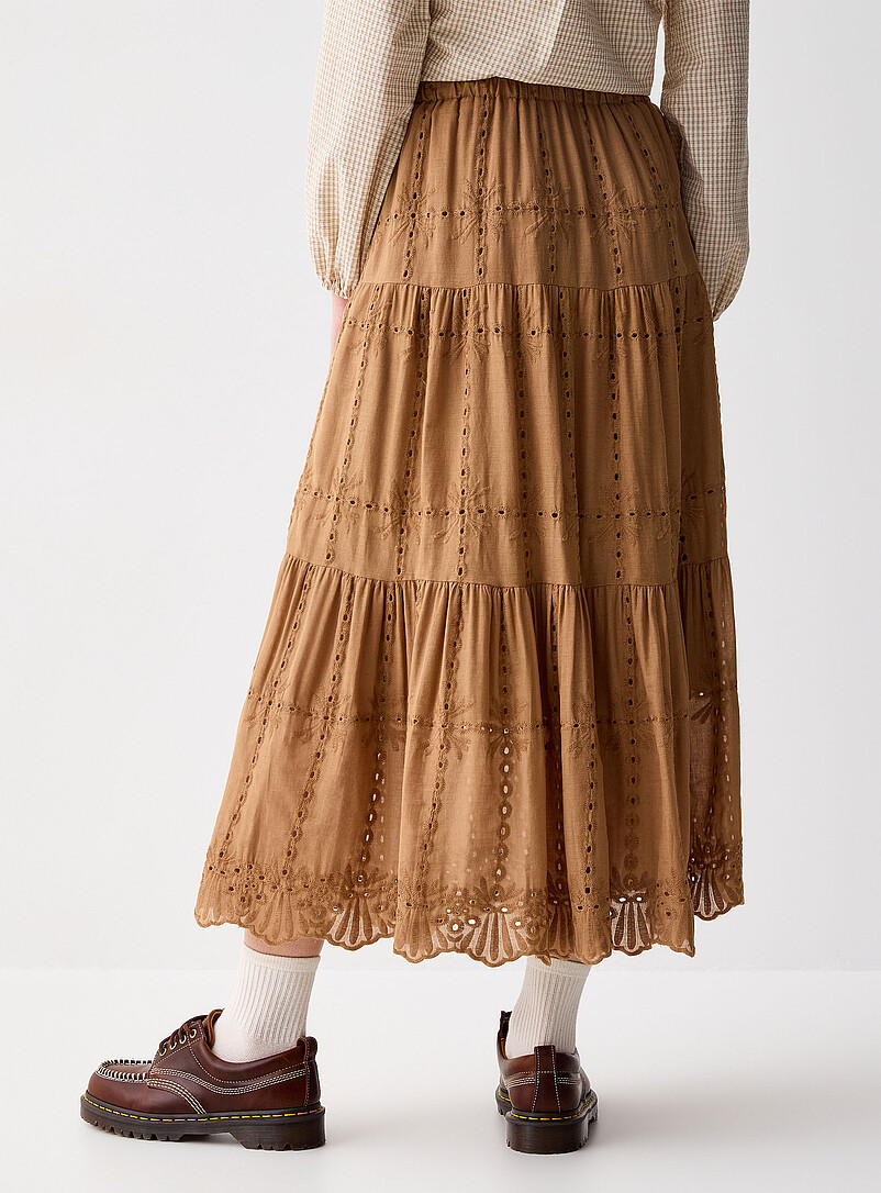Twik: La jupe maxi broderie anglaise Brun clair pour femme