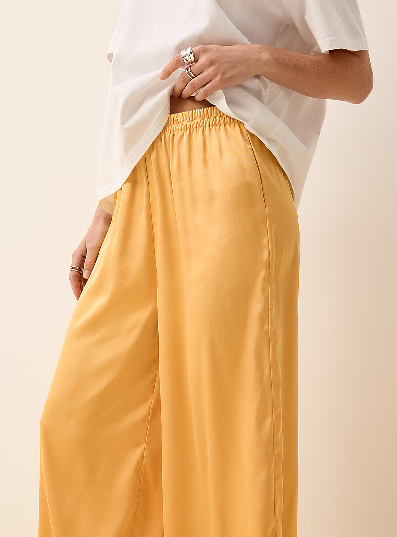 Lightweight satin wide-leg pant product image 2