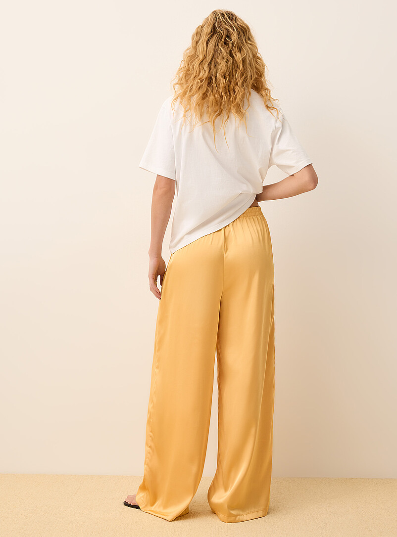 Lightweight satin wide-leg pant product image 3