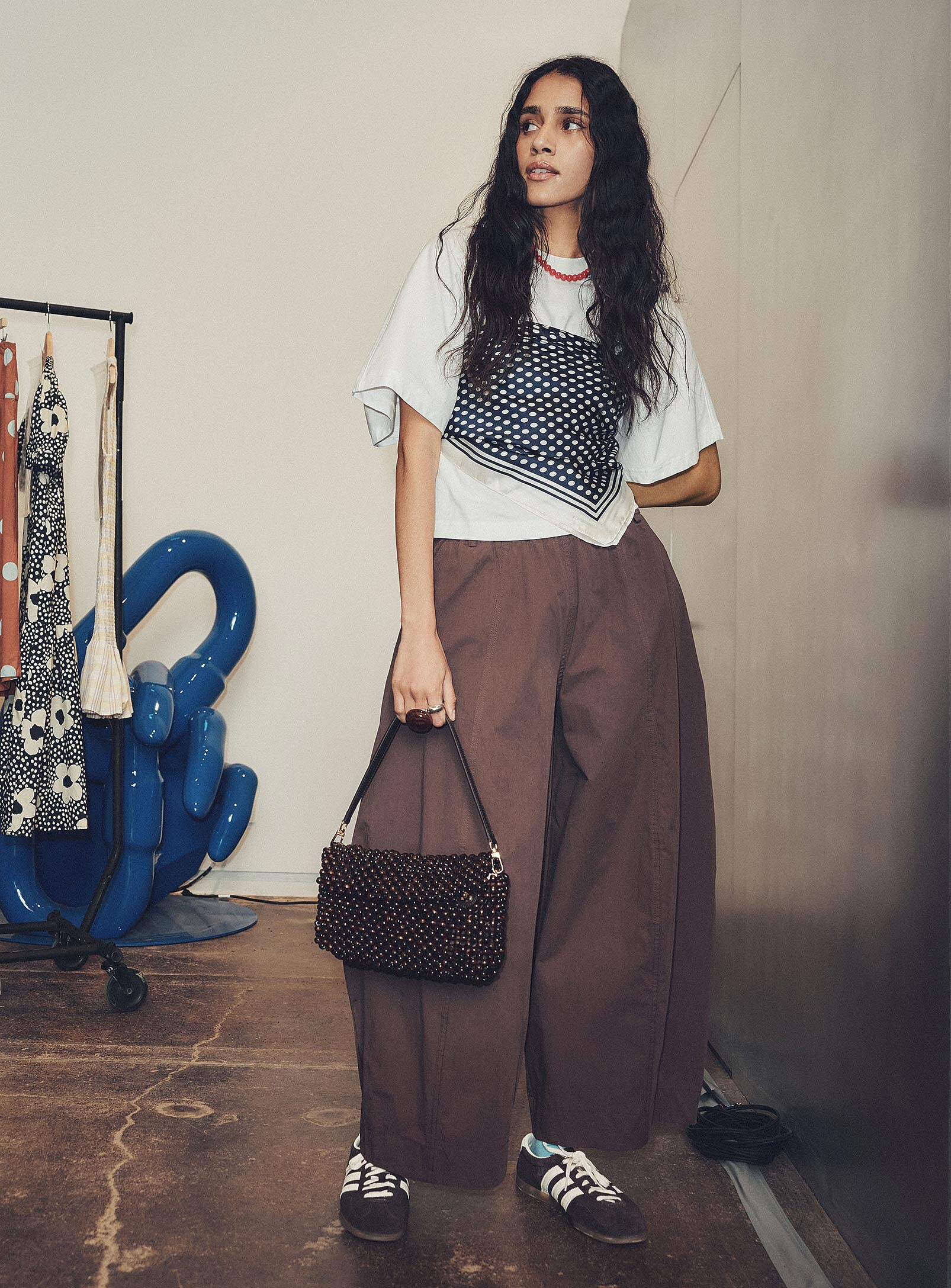 Loose elastic-waist barrel pant