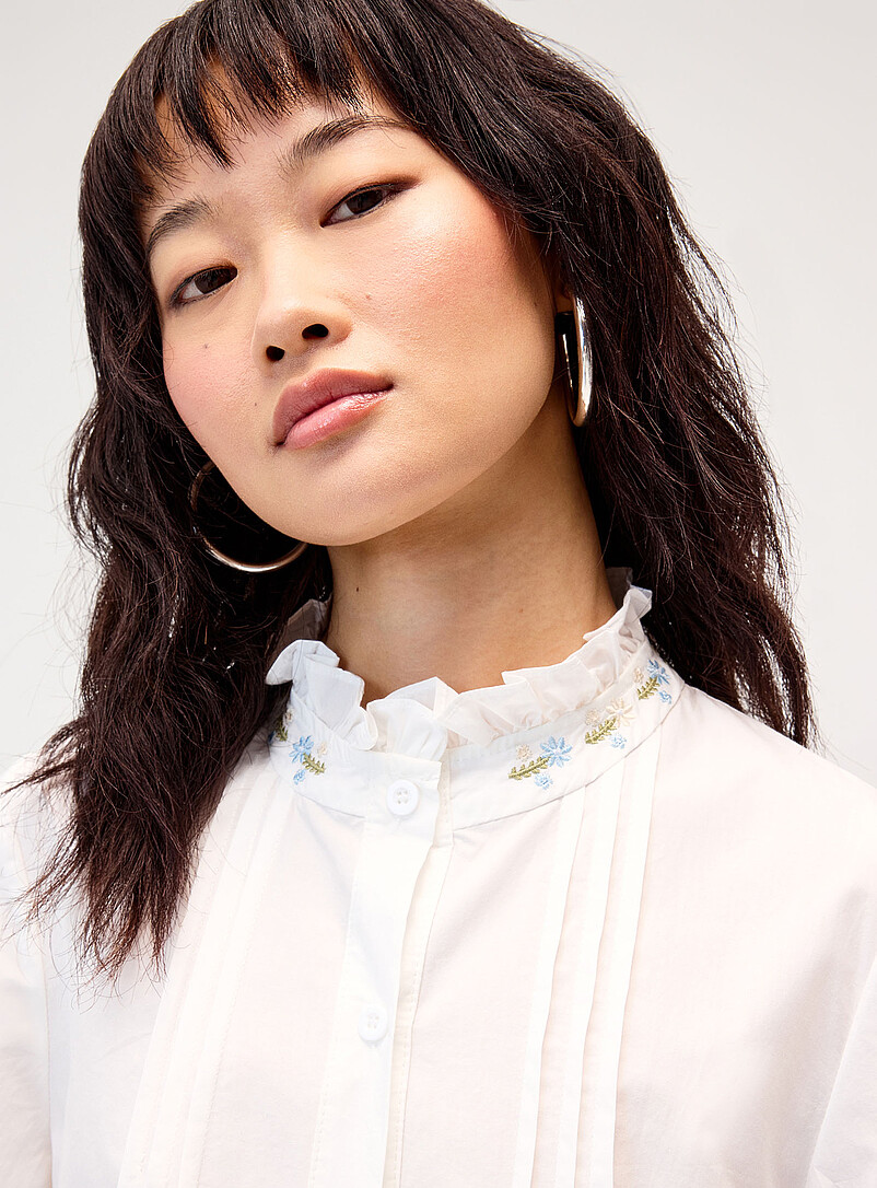 Floral embroidery collar blouse product image 2