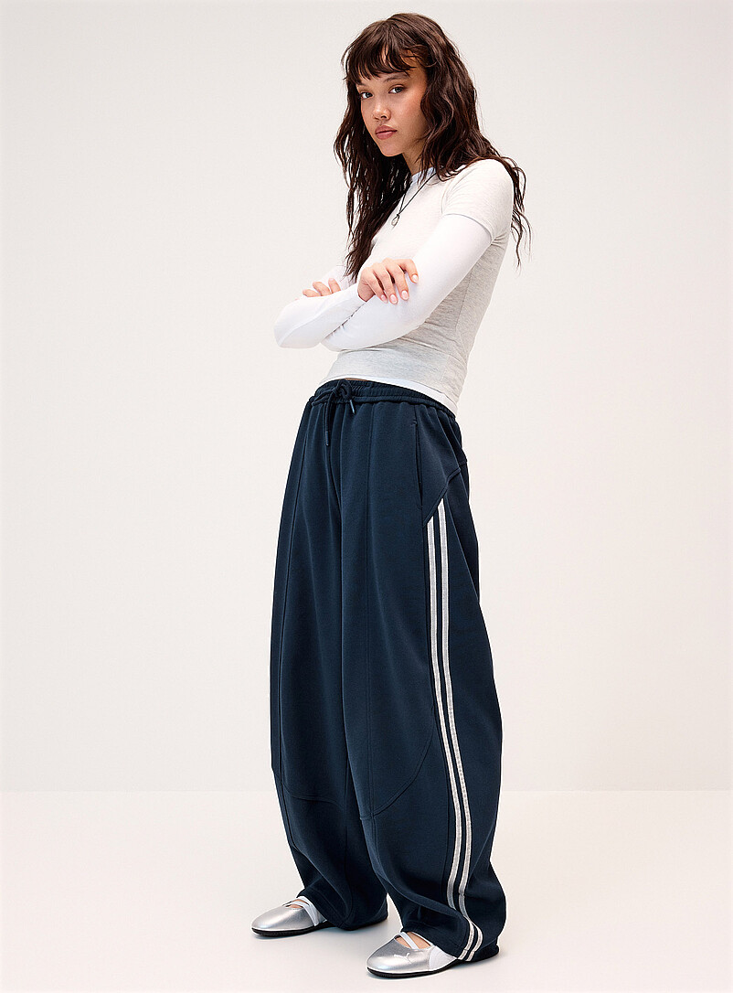 Barrel-Leg Sweatpant