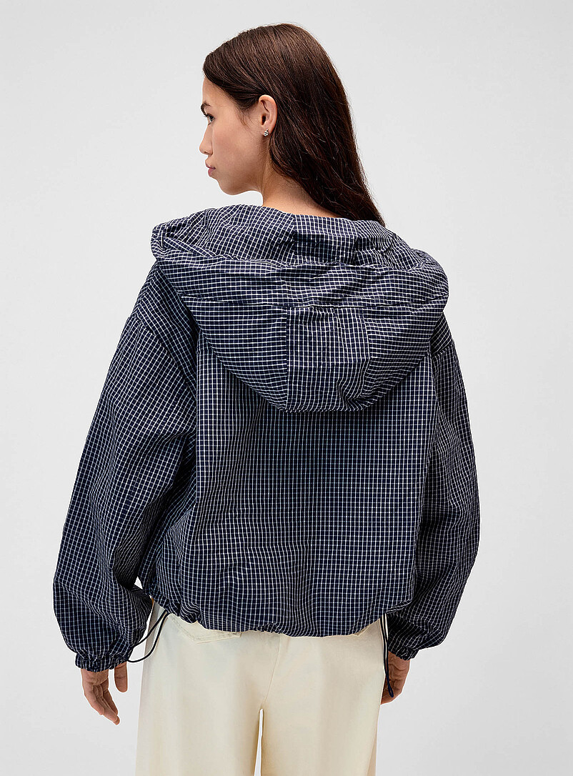 Boxy buttoned-pocket coat product image 3