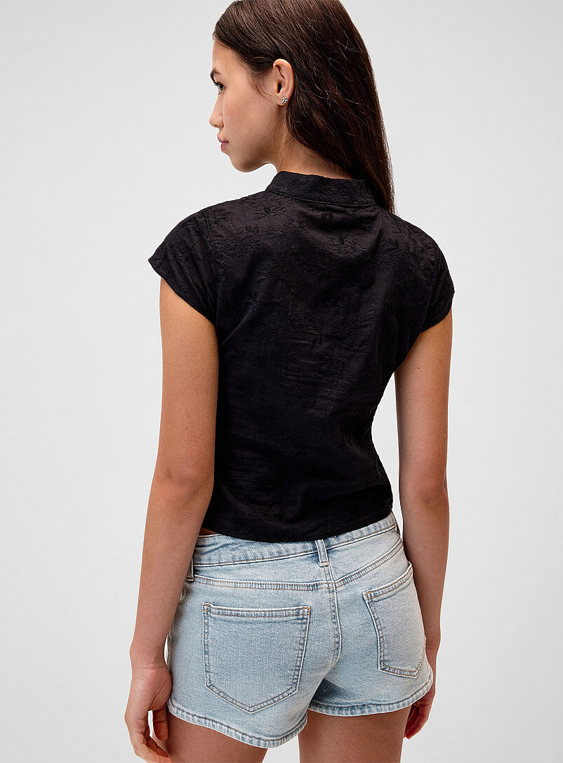 Floral embroidery buttoned collar T-shirt product image 3