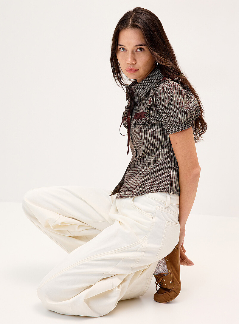 Lace ribbon puff-sleeve shirt product image (primary)