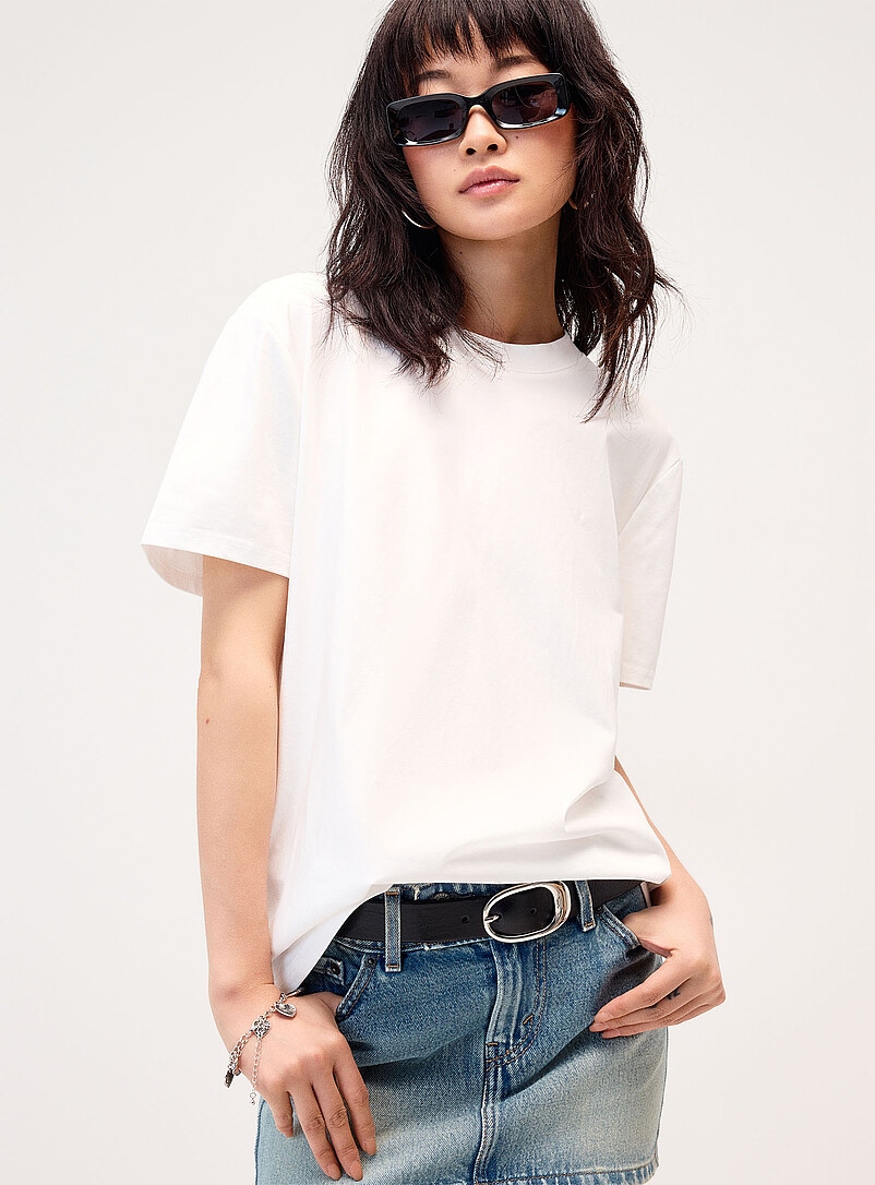Rhinestone wings loose T-shirt product image 3