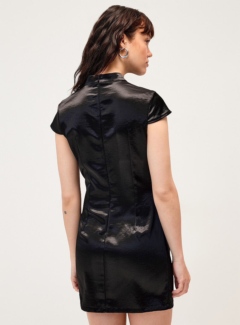 Decorative collar cap-sleeve minidress product image 3