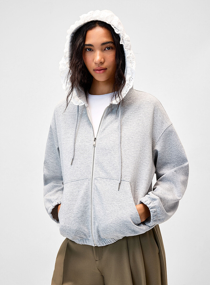 Contrasting Ruffles Loose Hoodie