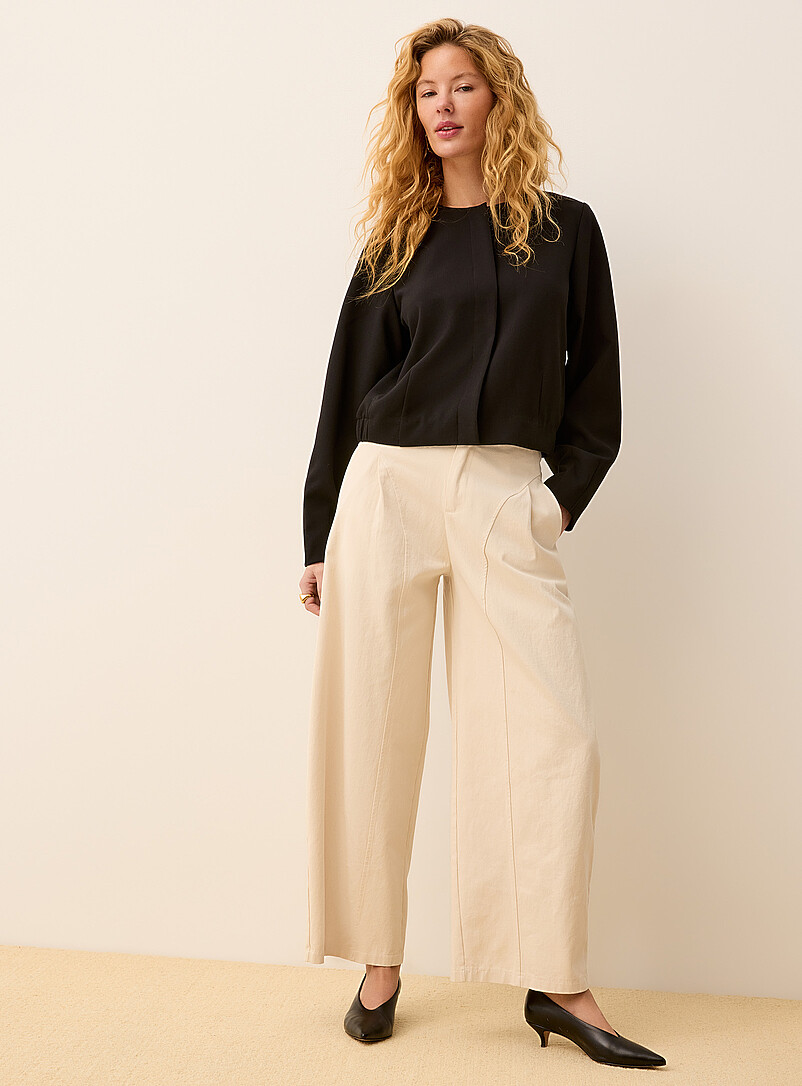 Pleated And Topstitched Twill Barrel-Leg Pant
