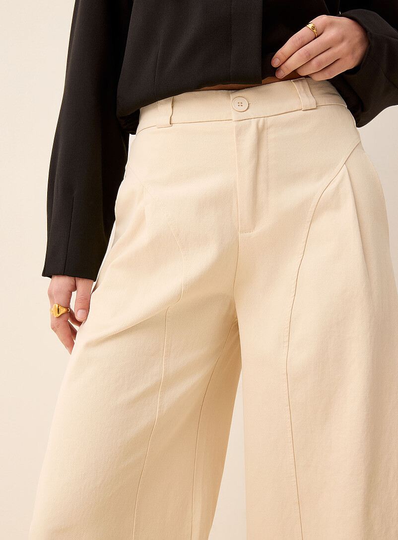 Pleated and topstitched twill barrel-leg pant product image 2