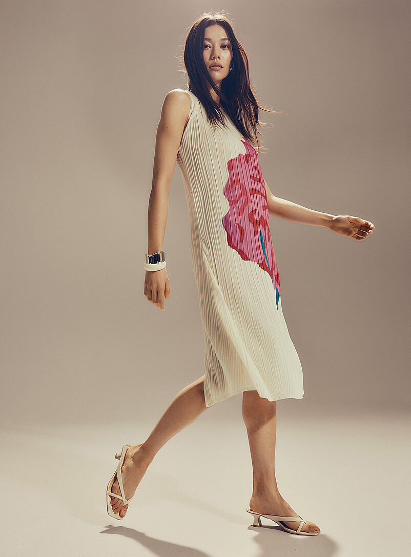 Printed pleated-texture sleeveless midi dress product image 2