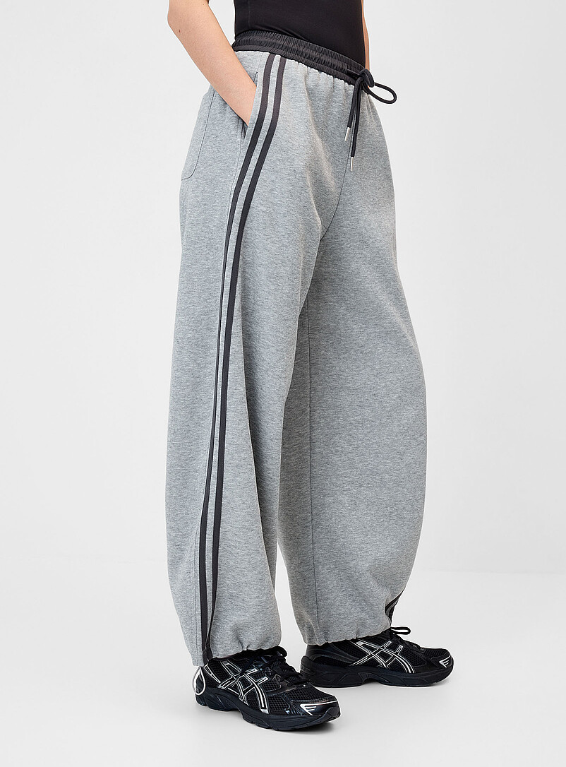 Contrasting stripes sweatpant product image 2