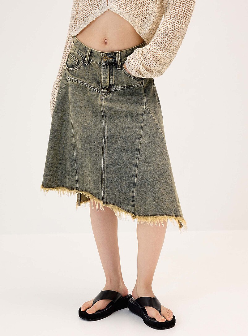Asymmetric-hem denim midi skirt product image 2
