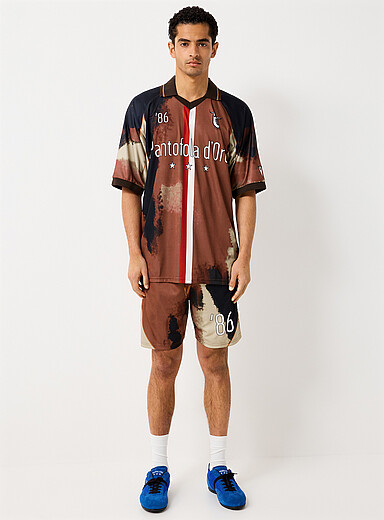 Le short de soccer terre abstraite