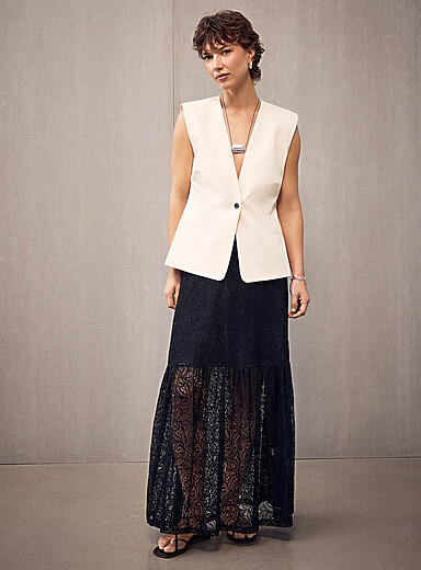 Two-tiered lace skirt