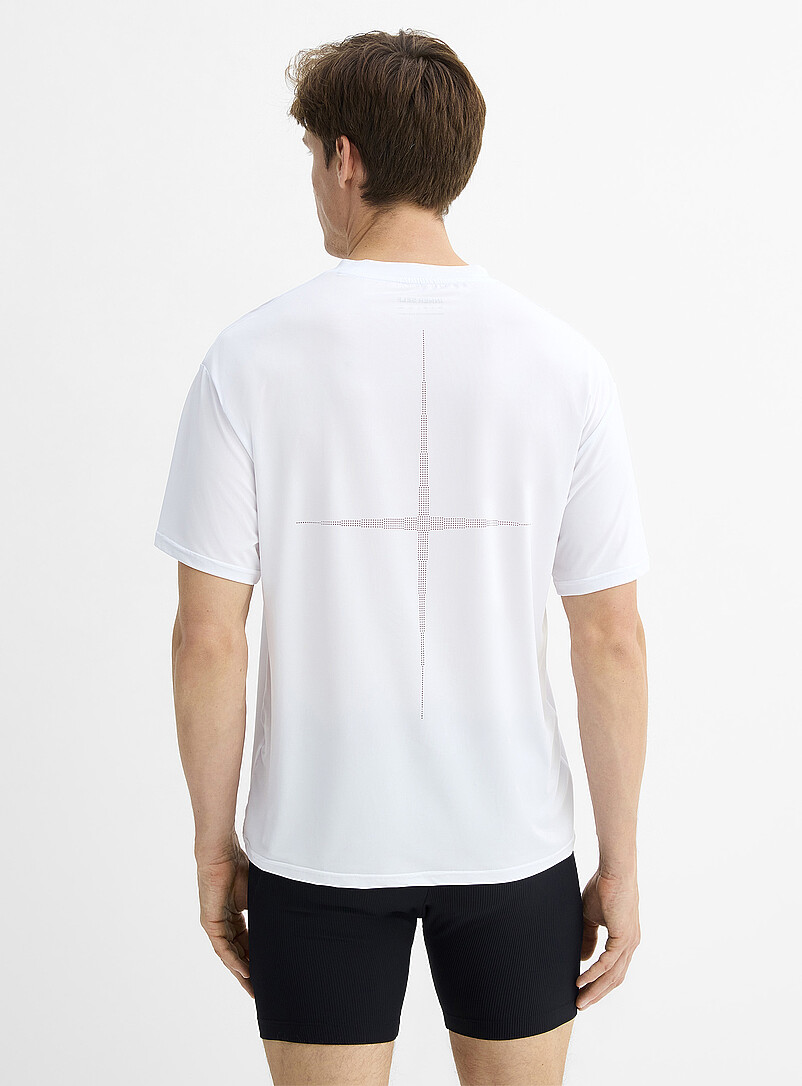 INNER SELF: Le t-shirt &agrave; perforations Performance PacePro&trade; Blanc pour homme