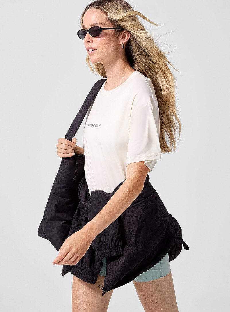 Performance micro-perforated T-shirt product image 3