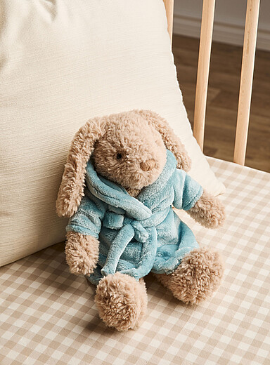 La peluche lapin en robe de chambre Harlow