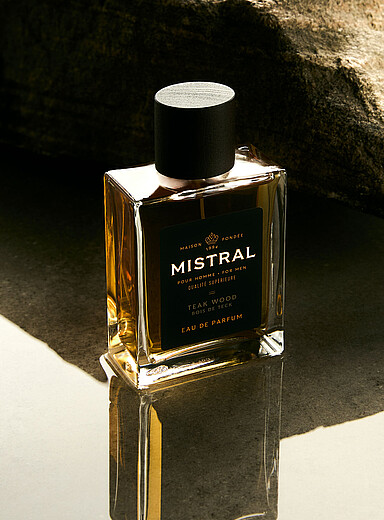teak-wood-eau-de-parfum.jpg?__=3
