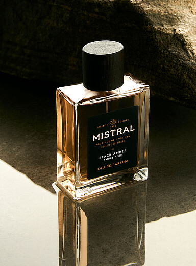 L'eau de parfum Ambre noir