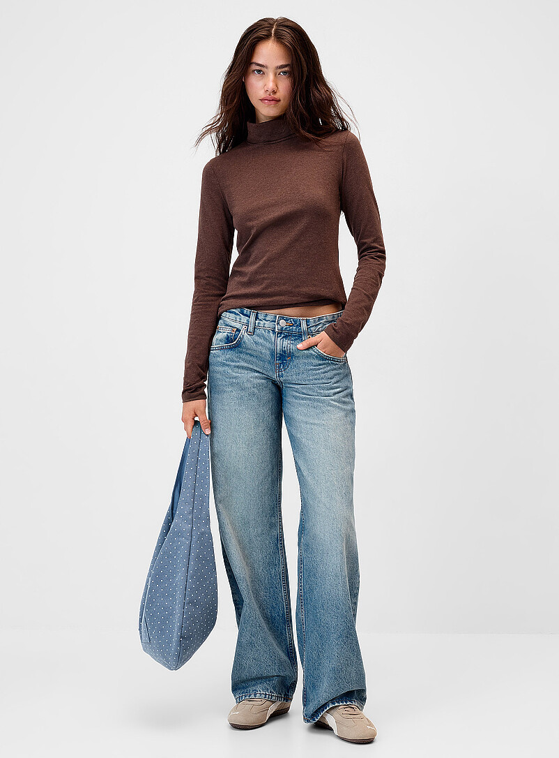 Low-rise straight-leg jean product image (primary)