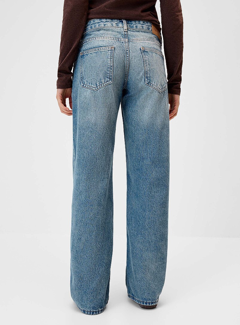 Low-rise straight-leg jean product image 3