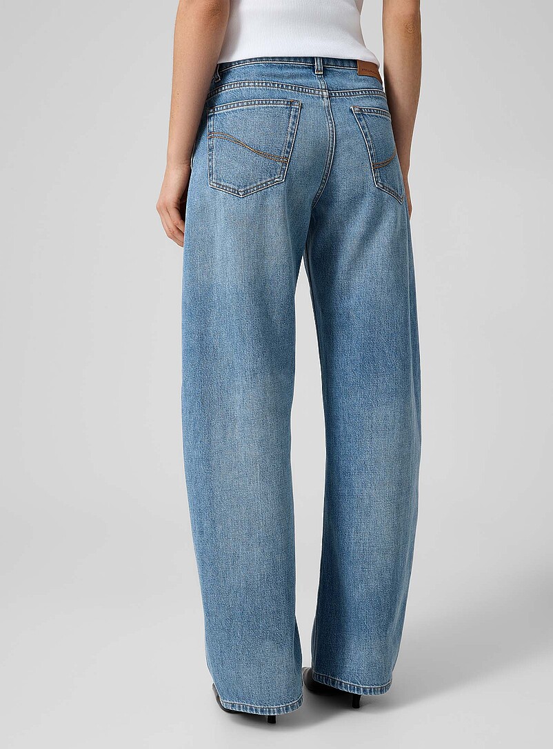 PURE.TECH curved-leg jean product image 3