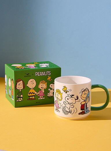 Magpie x Peanuts Patterned White Peanuts Friends Forever mug