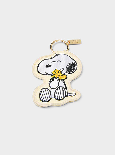 Le porte-cl&eacute;s &eacute;cusson brod&eacute; Peanuts