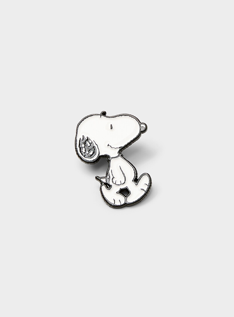 Peanuts Pin