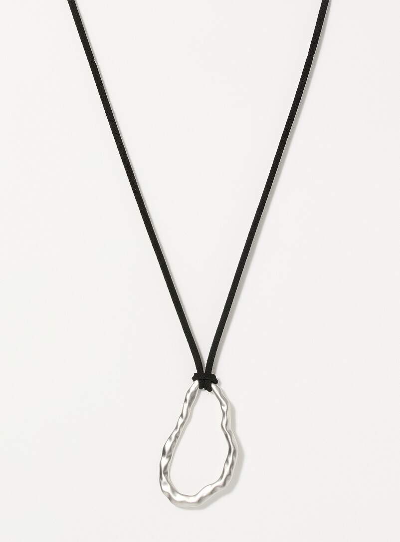 Sinuous hammered medallion cord necklace product image (primary)