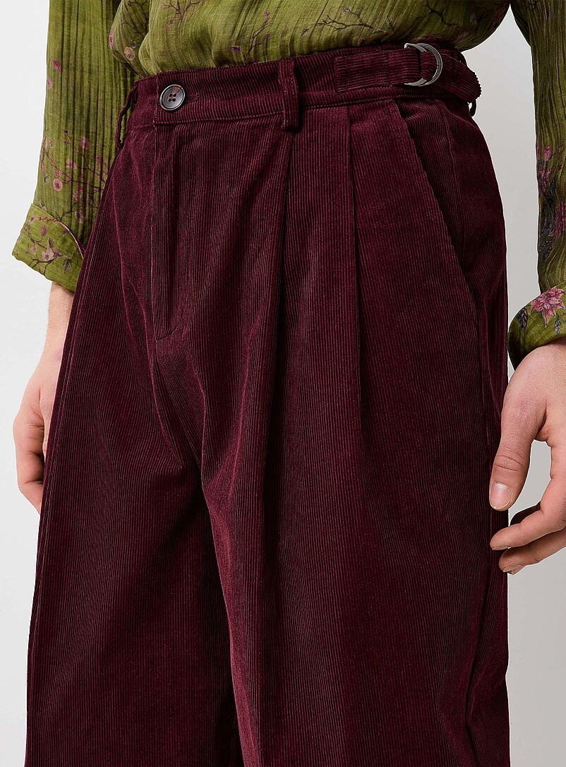 Pleated corduroy pant Relaxed fit | Found | | Simons